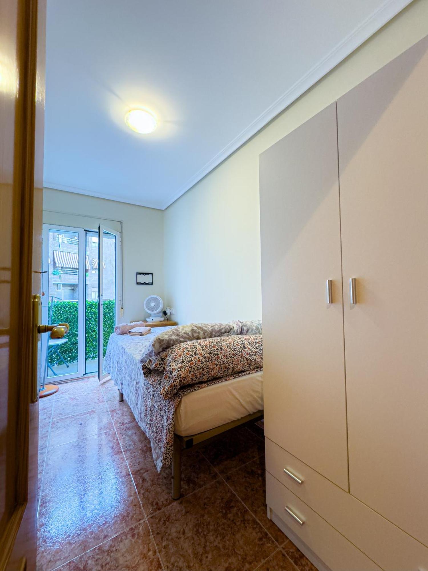 Séjour chez l'habitant In Great Location In Shared